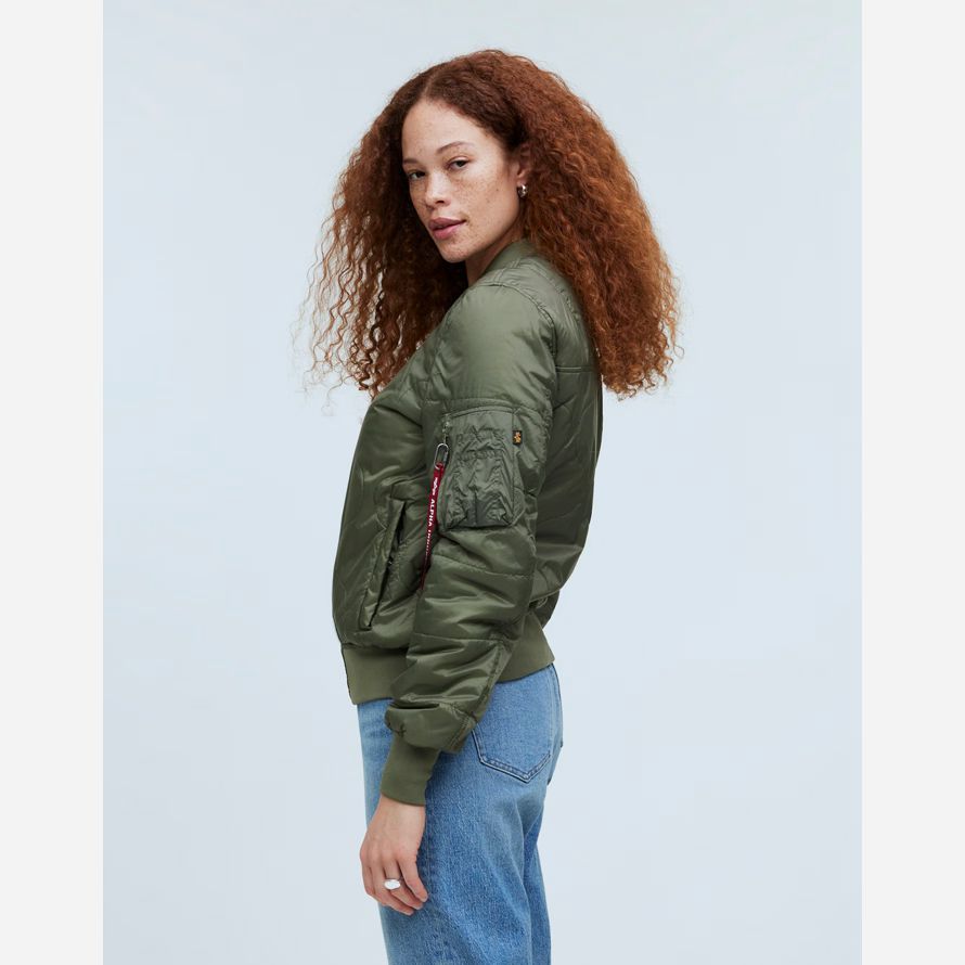 grüne damen madewell alpha industries l-2b quilted flight jacken