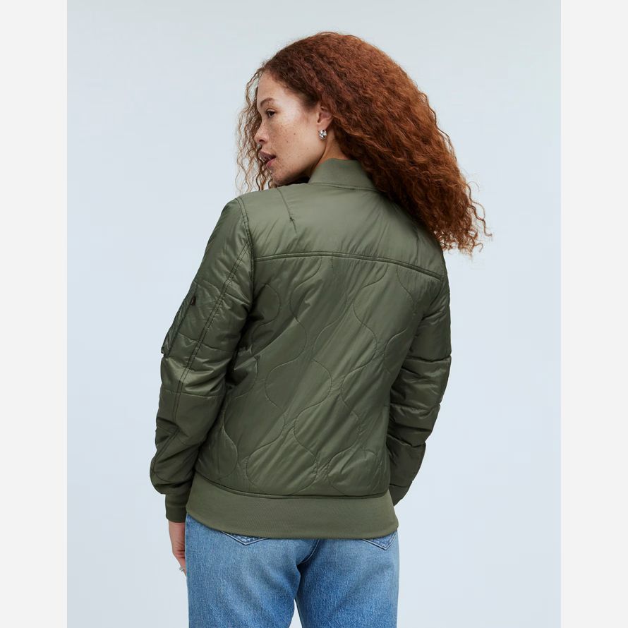 grüne damen madewell alpha industries l-2b quilted flight jacken
