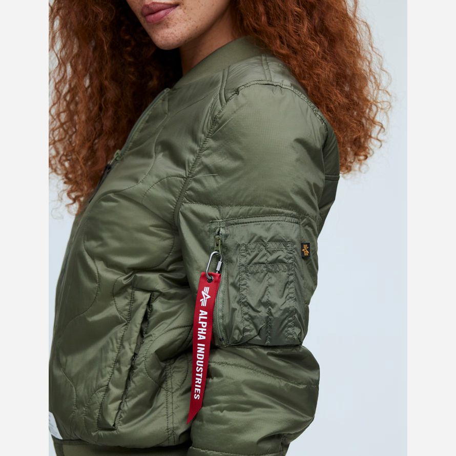grüne damen madewell alpha industries l-2b quilted flight jacken